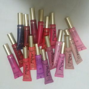 TOO FACED Melted lipsticks